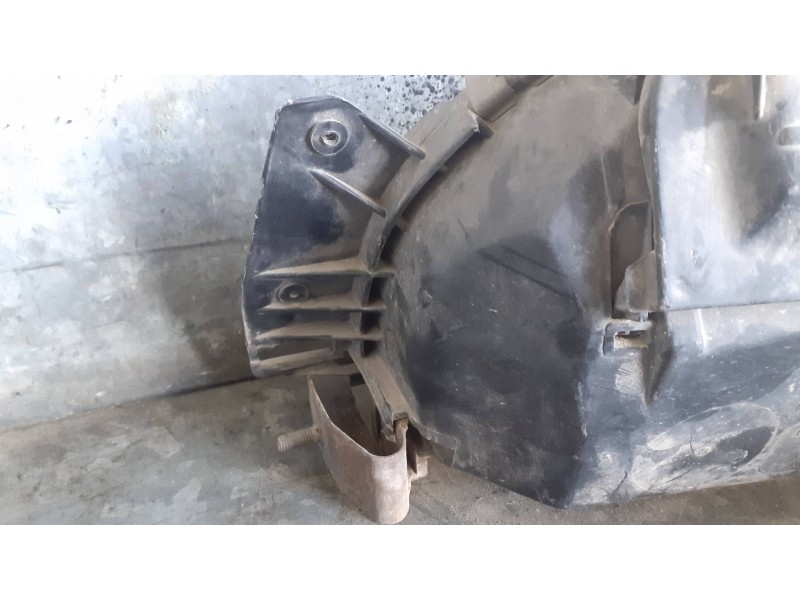 Recambio de faro derecho para ford sierra turnier referencia OEM IAM 87BG13005SC2A 87BG13N010DA CARELLO