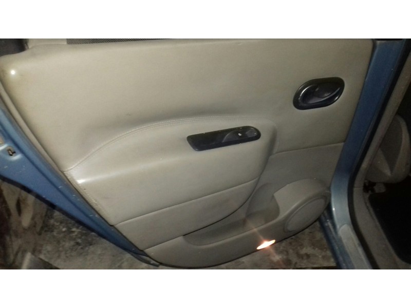 renault scenic ii del año 2004