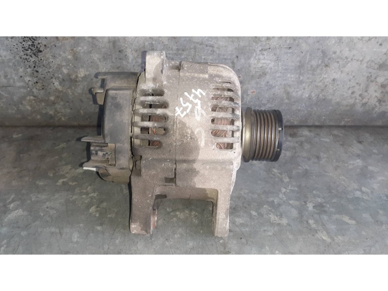 Recambio de alternador para renault scenic ii referencia OEM IAM 8200410681B VALEO 
