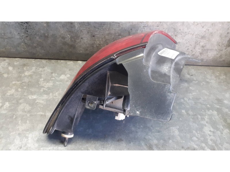 Recambio de piloto trasero derecho para citroen c3 referencia OEM IAM 0673805280  