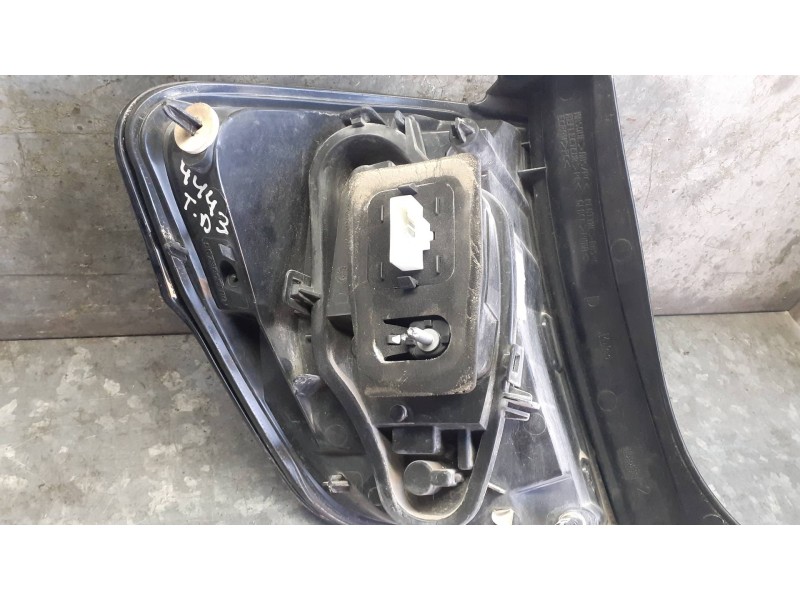 Recambio de piloto trasero derecho para citroen c3 referencia OEM IAM 0673805280  