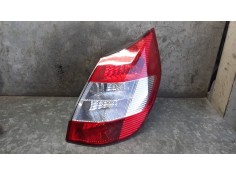 Recambio de piloto trasero derecho para renault scenic ii referencia OEM IAM 085511937RB  