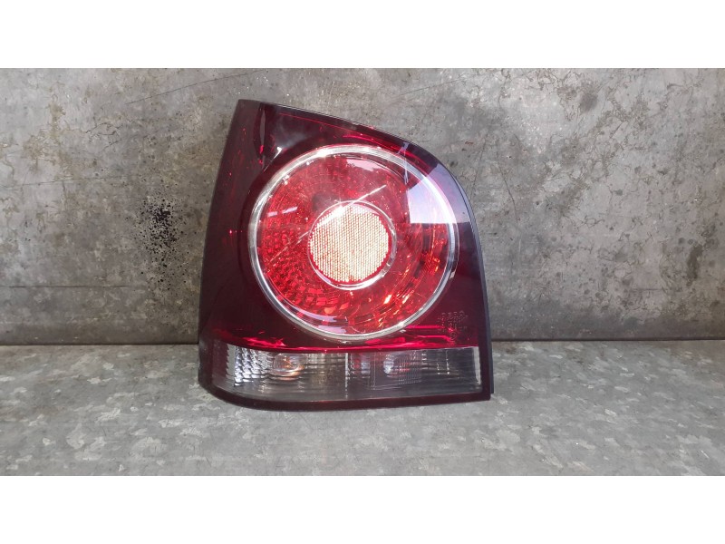 Recambio de piloto trasero izquierdo para volkswagen polo (9n1) referencia OEM IAM 014411984L  