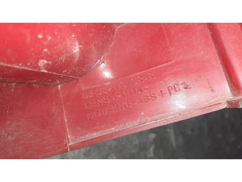 Recambio de piloto trasero derecho para citroen xsara picasso referencia OEM IAM 085521913RR  015521920RR