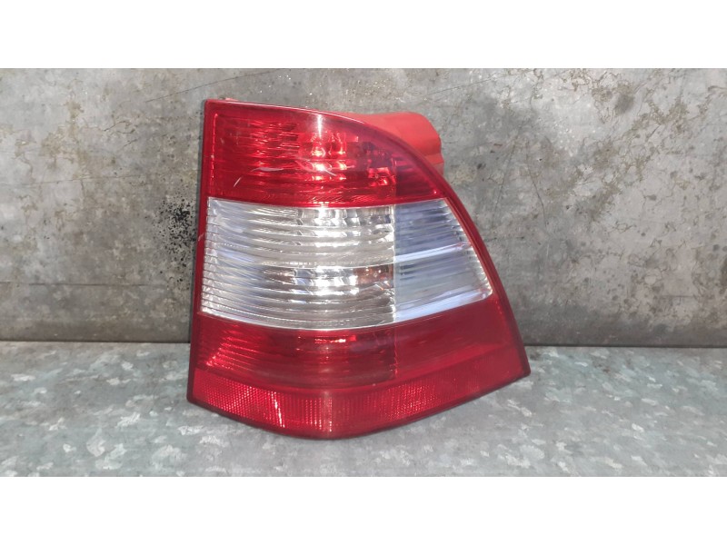 Recambio de piloto trasero derecho para mercedes-benz clase m (w163) referencia OEM IAM A1638202064  