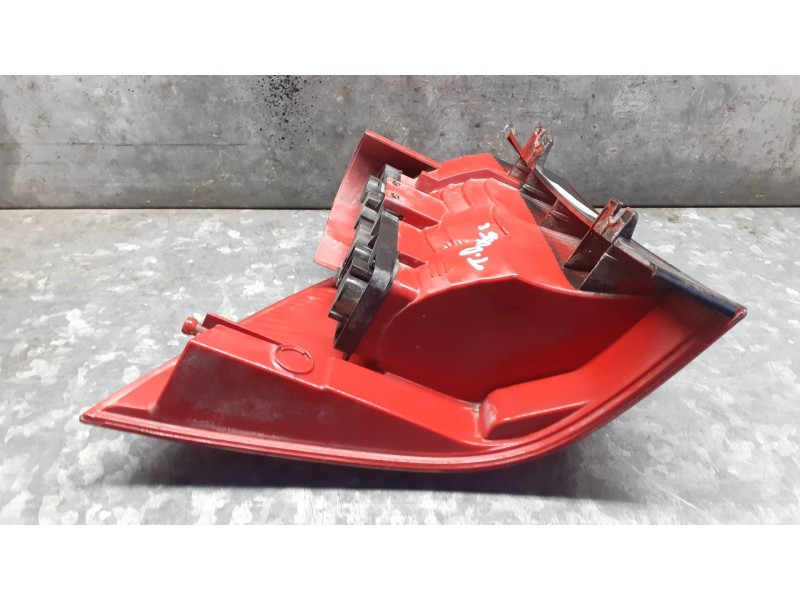 Recambio de piloto trasero derecho para mercedes-benz clase m (w163) referencia OEM IAM A1638202064  