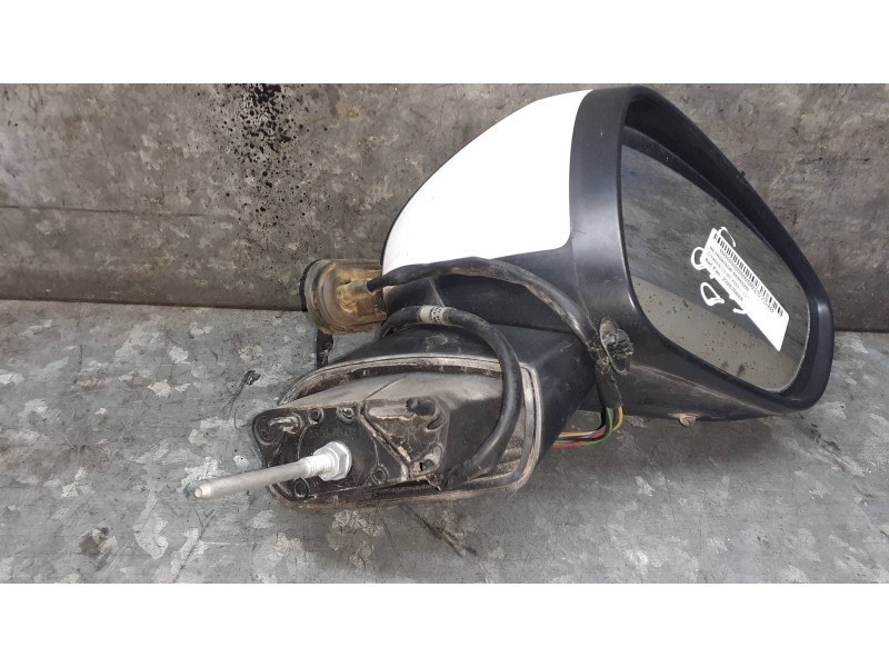 Recambio de retrovisor derecho para citroen c3 referencia OEM IAM 232676024 BLANCO ELECTRICO