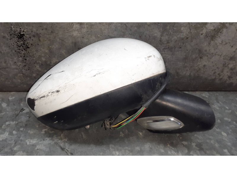 Recambio de retrovisor derecho para citroen c3 referencia OEM IAM 232676024 BLANCO ELECTRICO