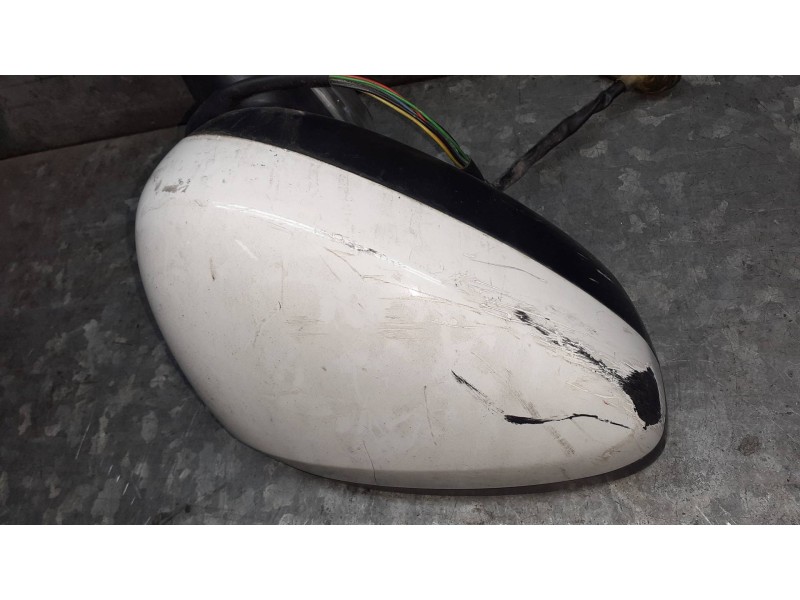 Recambio de retrovisor derecho para citroen c3 referencia OEM IAM 232676024 BLANCO ELECTRICO