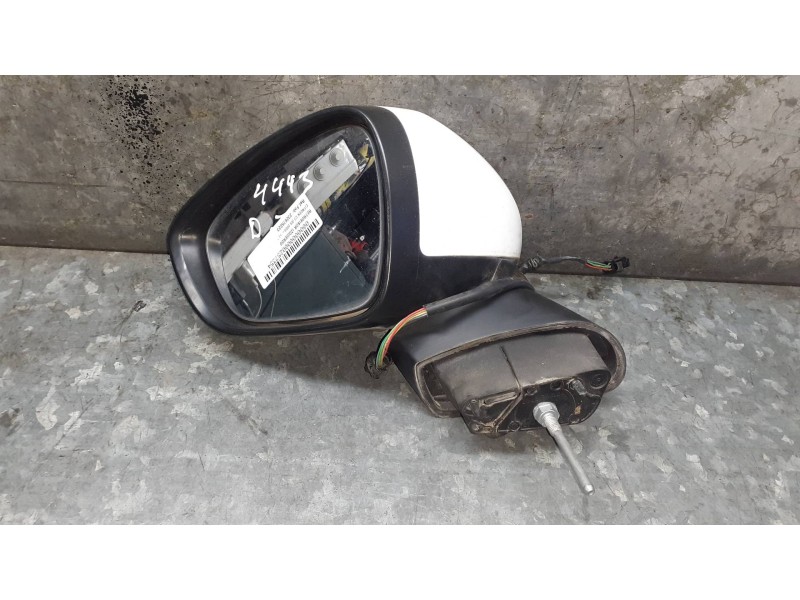 Recambio de retrovisor izquierdo para citroen c3 referencia OEM IAM 232676023 BLANCO ELECTRICO