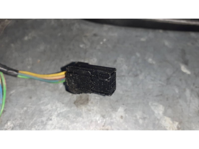 Recambio de retrovisor izquierdo para citroen c3 referencia OEM IAM 232676023 BLANCO ELECTRICO