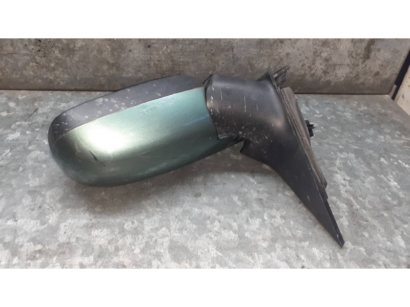 Recambio de retrovisor izquierdo para renault scenic ii referencia OEM IAM 12354060 VERDE ELECTRICO