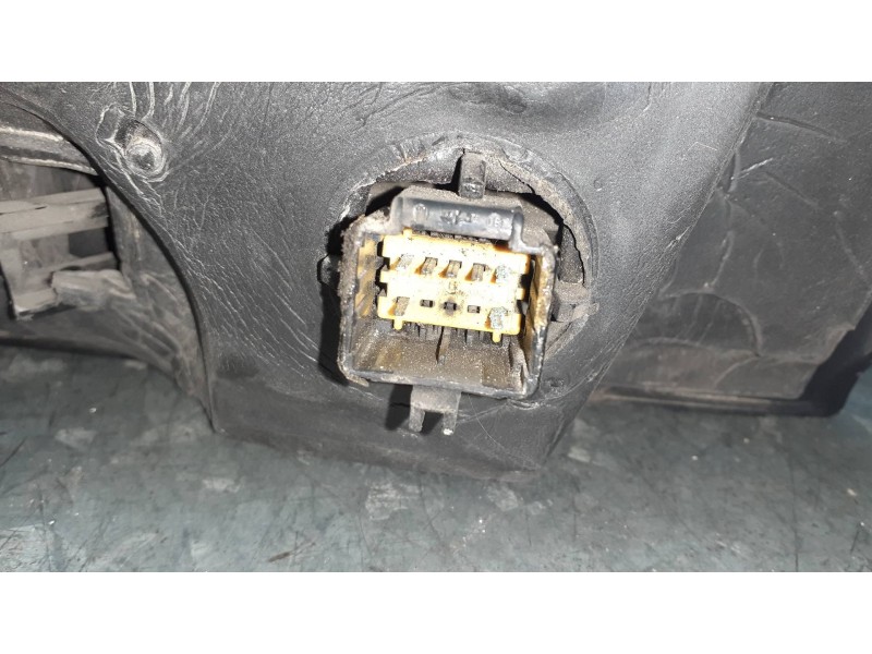 Recambio de retrovisor derecho para renault megane ii berlina 5p referencia OEM IAM 12353070 NEGRO ELECTRICO