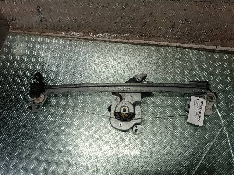 Recambio de elevalunas delantero izquierdo para citroen c3 referencia OEM IAM 96827 400917 ELECTRICO