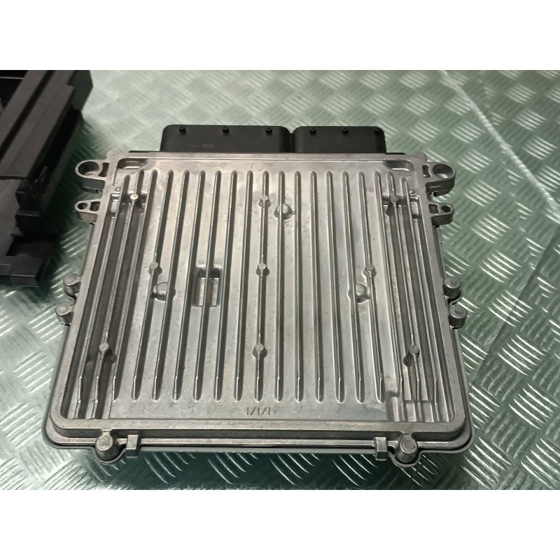 Recambio de centralita motor uce para mercedes-benz clase e (w211) berlina referencia OEM IAM A6421508591 0281013478 BOSCH