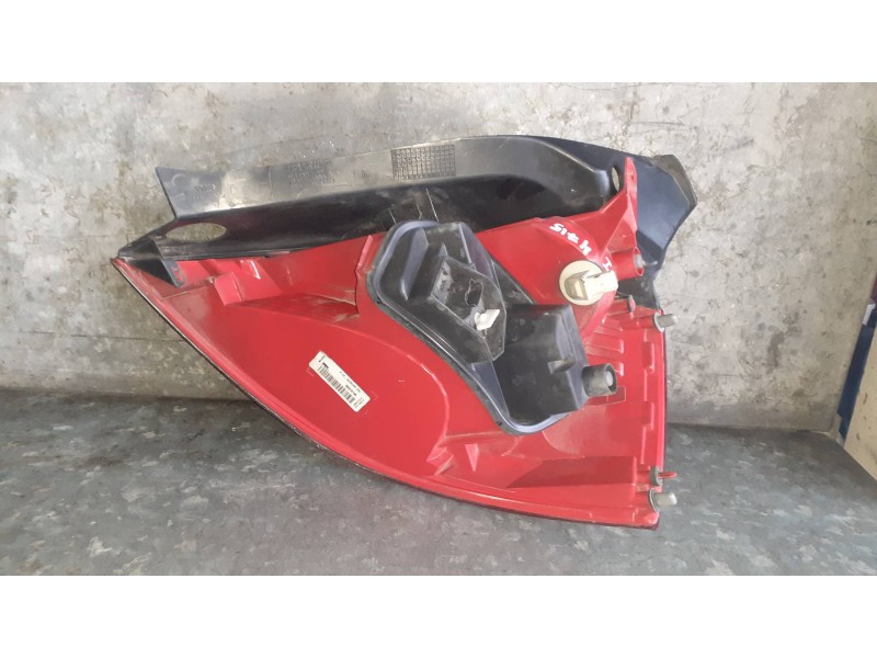 Recambio de piloto trasero izquierdo para renault megane ii berlina 5p referencia OEM IAM 89318190  