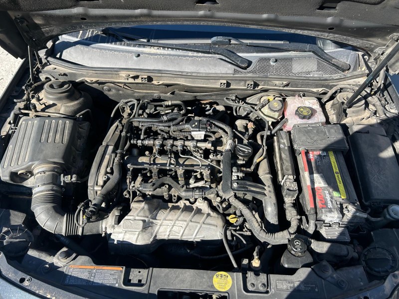 opel insignia berlina del año 2011