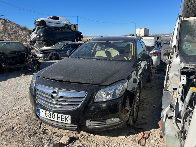 opel insignia berlina del año 2011