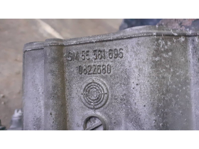 Recambio de caja cambios para opel insignia berlina referencia OEM IAM 55561696  