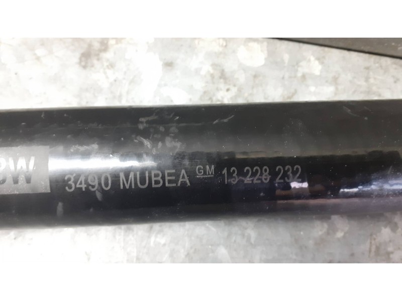 Recambio de transmision trasera derecha para opel insignia berlina referencia OEM IAM 13219092  13228232