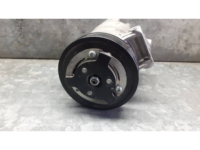 Recambio de compresor aire acondicionado para opel insignia berlina referencia OEM IAM 13232306 PXE16 NRF32487
