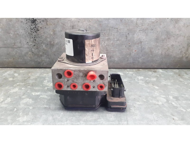 Recambio de abs para opel insignia berlina referencia OEM IAM 13332549 16817014 GM - TRW