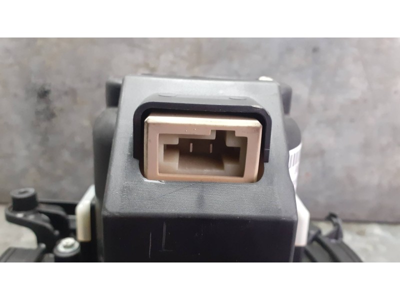 Recambio de ventilador calefaccion para citroen c4 berlina referencia OEM IAM 5P1330400 5P1330400 DENSO