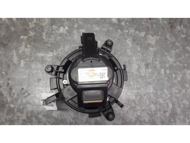 Recambio de ventilador calefaccion para citroen c4 berlina referencia OEM IAM 5P1330400 5P1330400 DENSO