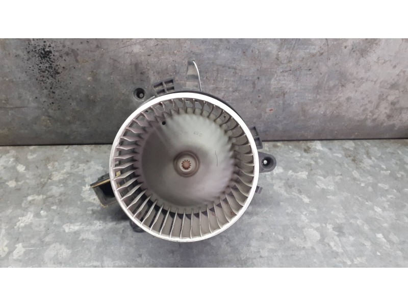 Recambio de ventilador calefaccion para citroen c4 berlina referencia OEM IAM 5P1330400 5P1330400 DENSO