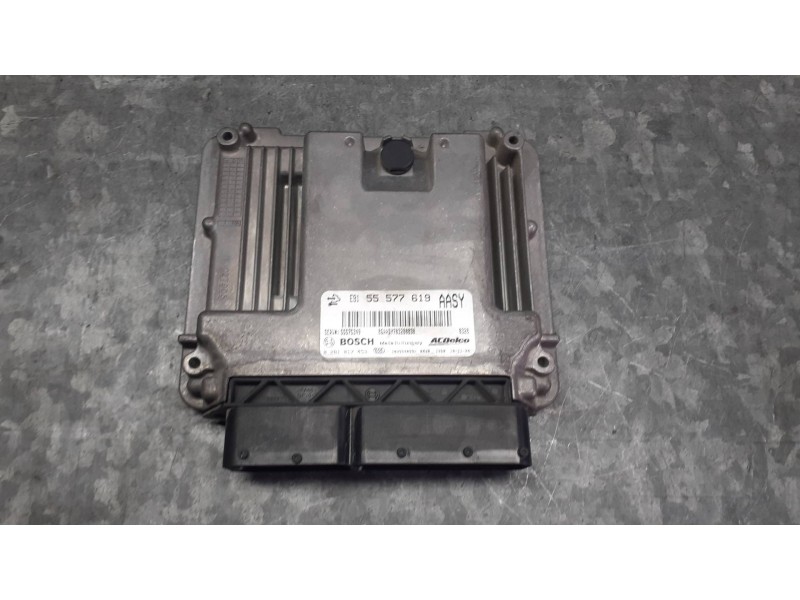 Recambio de centralita motor uce para opel insignia berlina referencia OEM IAM E9155577619 0281017453 BOSCH - ACDELCO