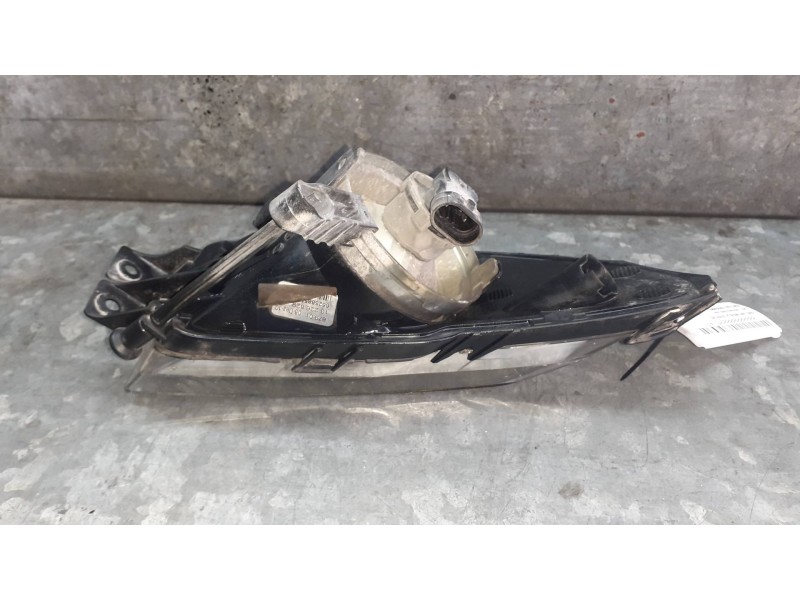 Recambio de faro antiniebla derecho para opel insignia berlina referencia OEM IAM 6625885  13226829