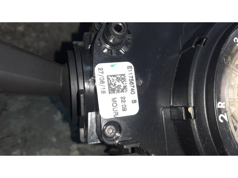 Recambio de mando volante para citroen c4 berlina referencia OEM IAM E11756740 CC99FB96 VALEO