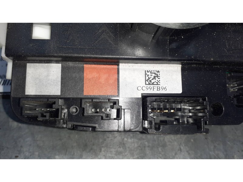 Recambio de mando volante para citroen c4 berlina referencia OEM IAM E11756740 CC99FB96 VALEO