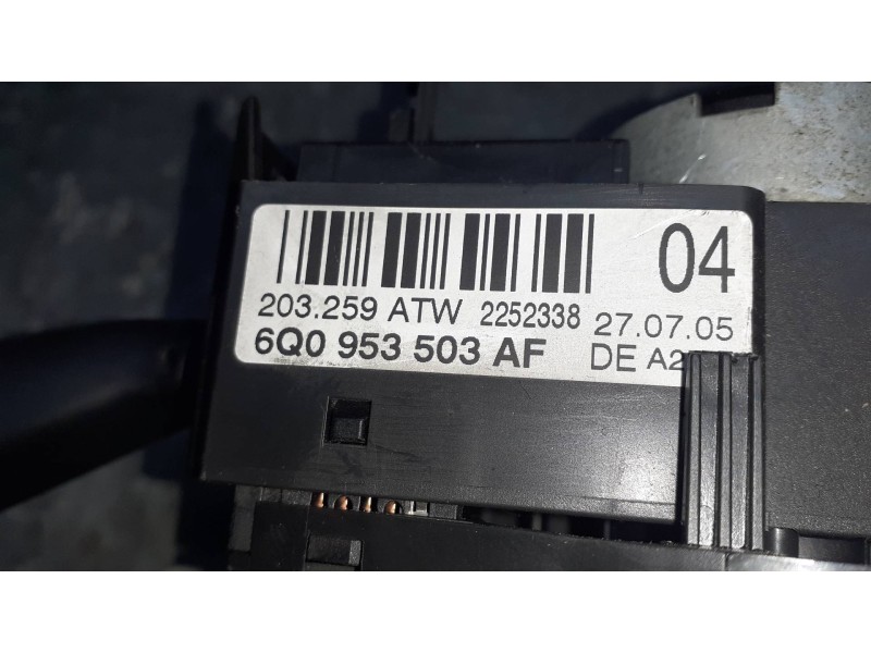 Recambio de mando volante para volkswagen polo (9n1) referencia OEM IAM 6Q0953503AF 283396 2252338
