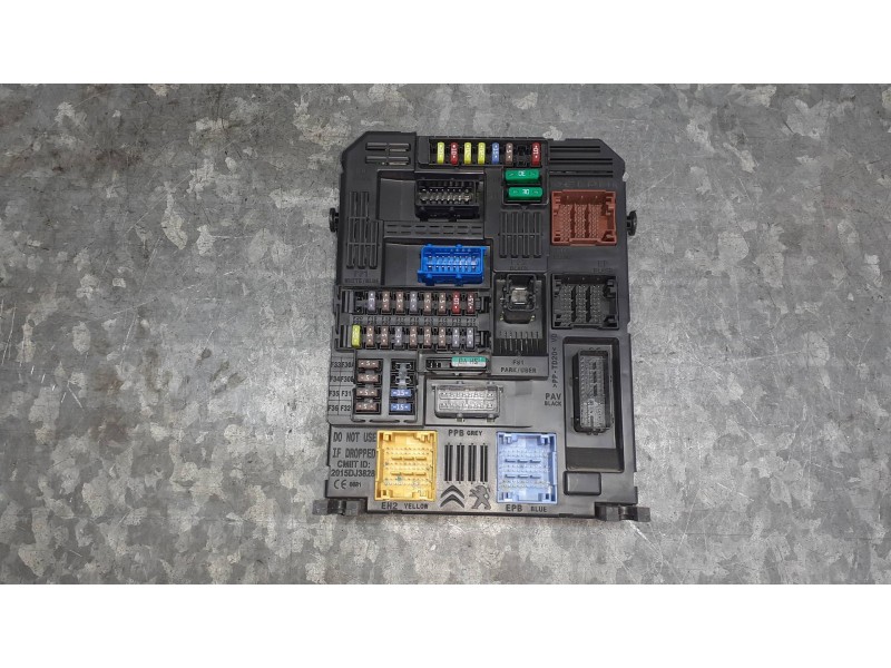 Recambio de caja reles / fusibles para citroen c4 berlina referencia OEM IAM 983070788000 DELPHI BSI - EL5 - CEM00