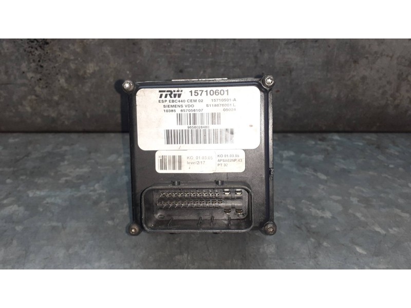 Recambio de abs para peugeot 407 referencia OEM IAM 9658028480 15710601 SIEMENS - VDO - TRW