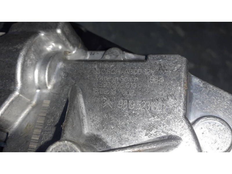 Recambio de motor limpia trasero para citroen c4 berlina referencia OEM IAM 9819523180 0390205010 BOSCH