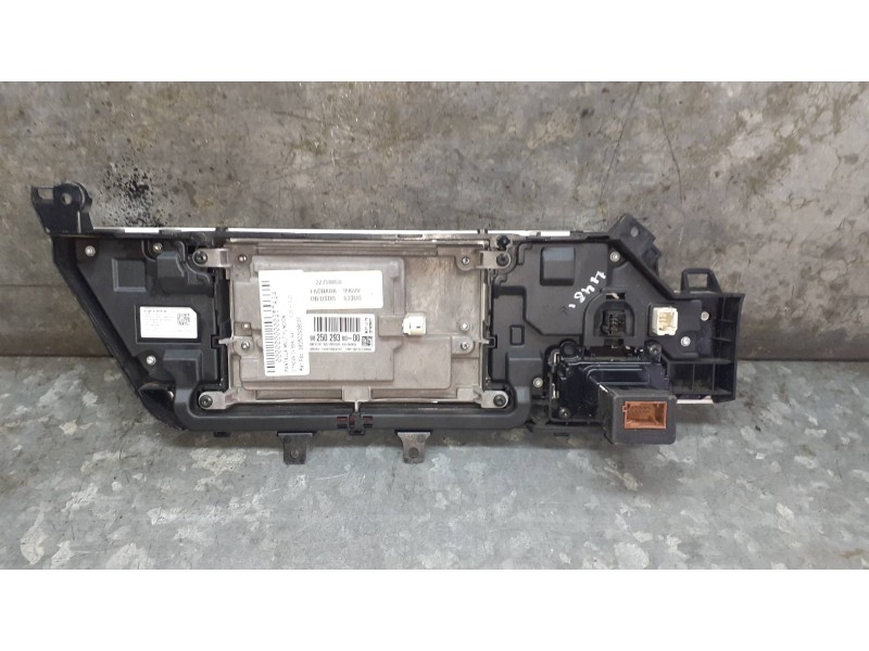 Recambio de pantalla multifuncion para citroen c4 berlina referencia OEM IAM 982502938000 CON LLAVE DELPHI