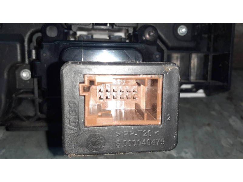 Recambio de pantalla multifuncion para citroen c4 berlina referencia OEM IAM 982502938000 CON LLAVE DELPHI