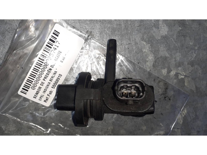 Recambio de sensor de presión del aceite para opel insignia berlina referencia OEM IAM 55568910  AIRE