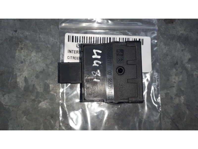 Recambio de interruptor para citroen c4 berlina referencia OEM IAM 9801662777 95835T02 ALTURA LUCES