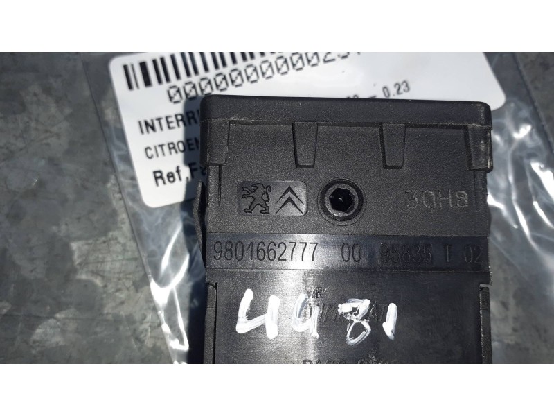 Recambio de interruptor para citroen c4 berlina referencia OEM IAM 9801662777 95835T02 ALTURA LUCES