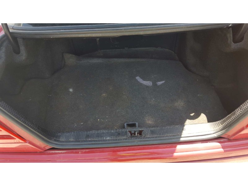 mercedes-benz clase c (w202) berlina del año 1994