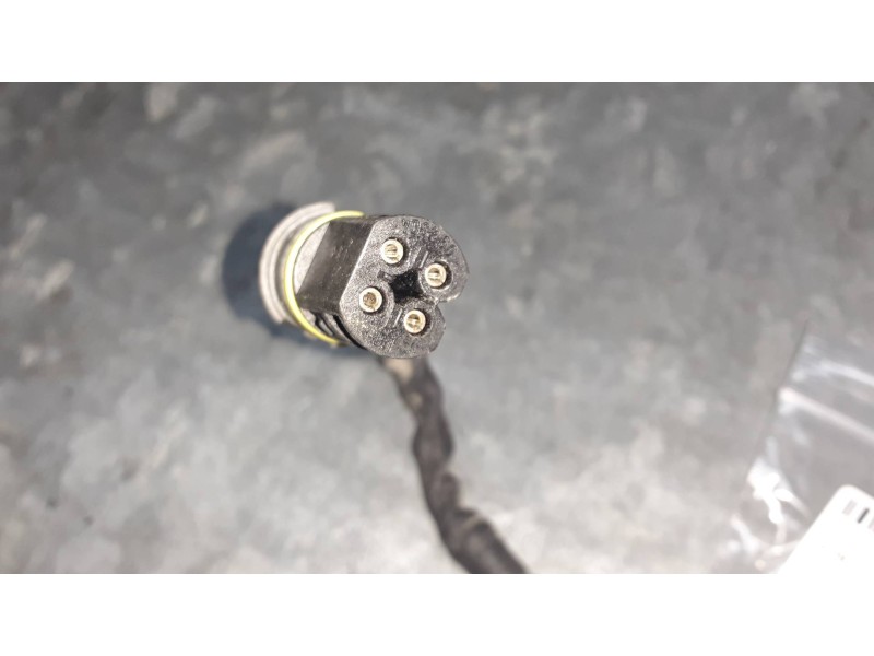 Recambio de sonda lambda para mercedes-benz clase m (w163) referencia OEM IAM 0015403717 0258006124 0258006123