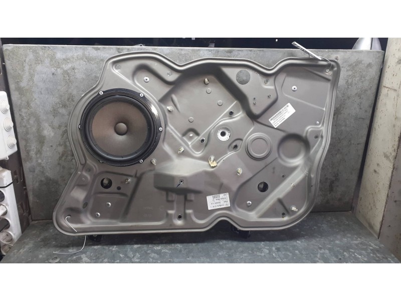 Recambio de elevalunas delantero derecho para skoda octavia berlina (1u2) referencia OEM IAM 1Z1837656G SIN MOTOR ELECTRICO