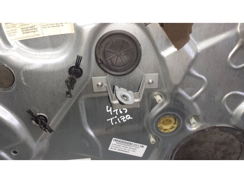Recambio de elevalunas trasero izquierdo para volkswagen polo (9n1) referencia OEM IAM W06Q4839401E SIN MOTOR ELECTRICO