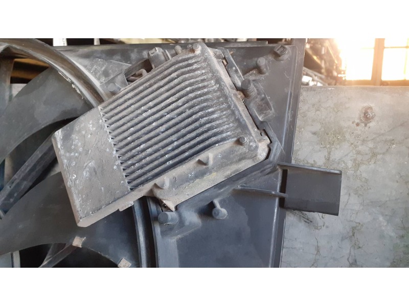 Recambio de electroventilador para mercedes-benz clase m (w163) referencia OEM IAM A1635000293 8850032373 TEMIC