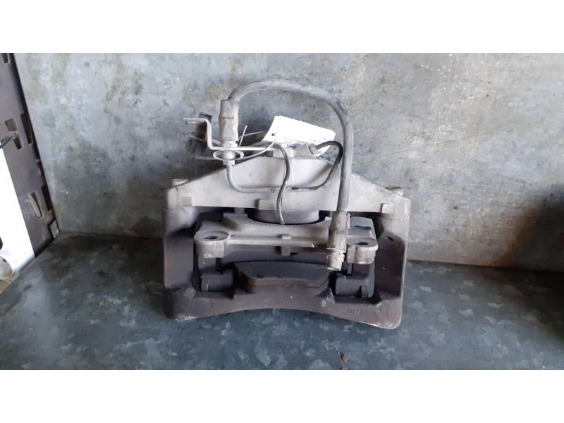 Recambio de pinza de freno delantera derecha para audi a6 berlina (4f2) referencia OEM IAM   