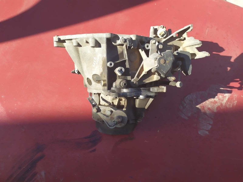 Recambio de caja cambios para citroen xsara picasso 2.0 hdi exclusive referencia OEM IAM 20DL65  5 VELOCIDADES