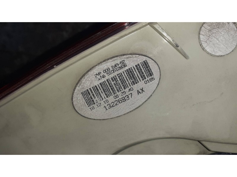 Recambio de piloto trasero derecho para opel insignia berlina referencia OEM IAM 13226837AX 13226837 510512838